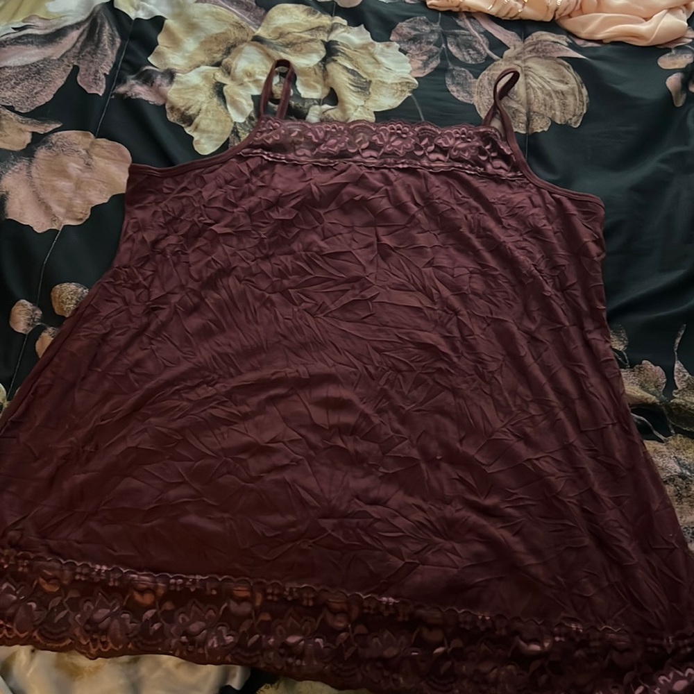 Maurices lace crinkle cami - size 2x